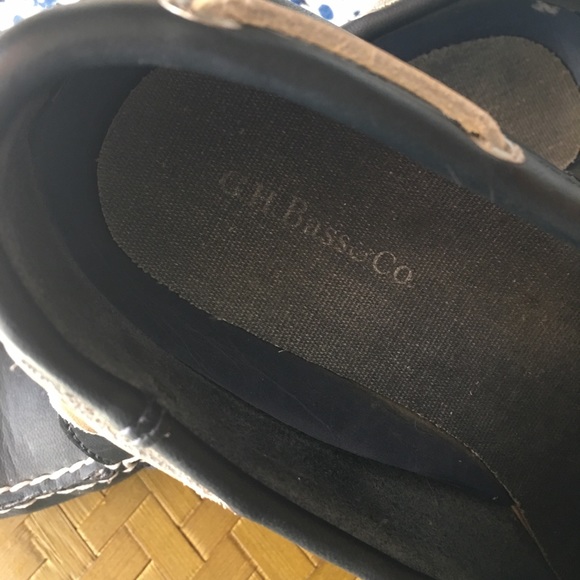 Bass leather boat shoes size 7.5 Navy - Picture 4 of 7